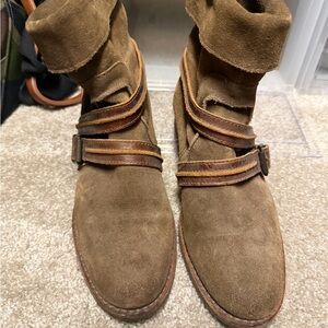 Matisse "Prospector" Earth Brown Belted Buckle Suede Ankle Boots Size 8